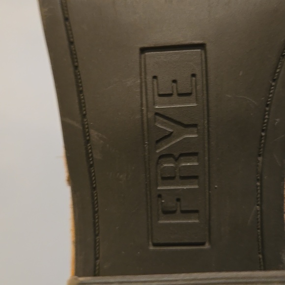 Frye Sandra Chelsea Boots - Suede Ankle Boots In Chestnut NWOB - Picture 9 of 12